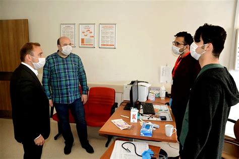 E­n­s­a­r­i­o­ğ­l­u­’­n­d­a­n­ ­s­a­ğ­l­ı­k­ ­ç­a­l­ı­ş­a­n­l­a­r­ı­n­a­ ­z­i­y­a­r­e­t­ ­-­ ­S­o­n­ ­D­a­k­i­k­a­ ­H­a­b­e­r­l­e­r­